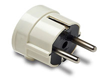 FAMATEL 1102 Clavija 10-16A-250V diámetro 4,8 con TT lateral de color blanco