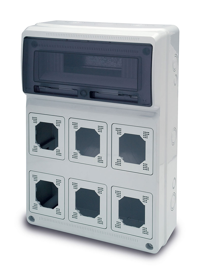 FAMATEL 3962 Caja envolvente pretroquelada 16 módulos para 6 mecanismos IP65