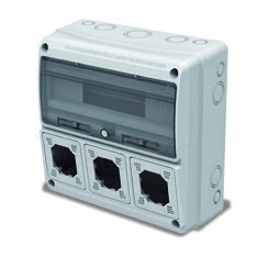 FAMATEL 3975 Caja envolvente pretroquelada 16 módulos para 3 mecanismos IP65