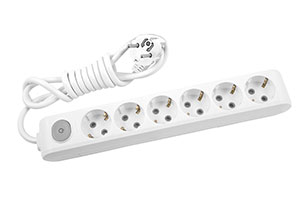 REGLETA RECTANGULAR BLANCA DE 6 ENCHUFES CON TOMA A TIERRA Y SALIDA CABLE  LATERAL 16A 250V