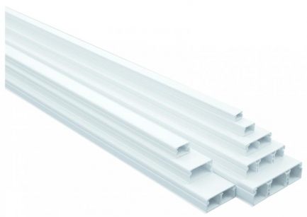 EFAPEL 10400 FBR CANAL 32x12,5 SIN DIVISION CON CINTA AUTOADHESIVA BLANCO
